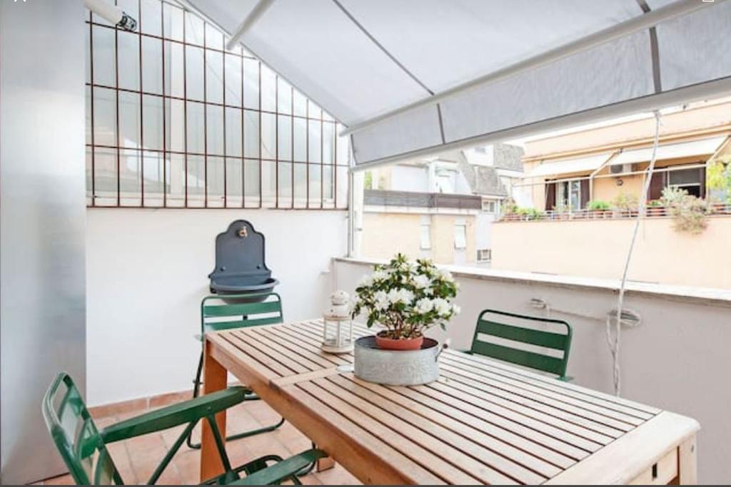 Ferienwohnung L'Attichetto Di Ponte Milvio A Roma Centro Exterior foto